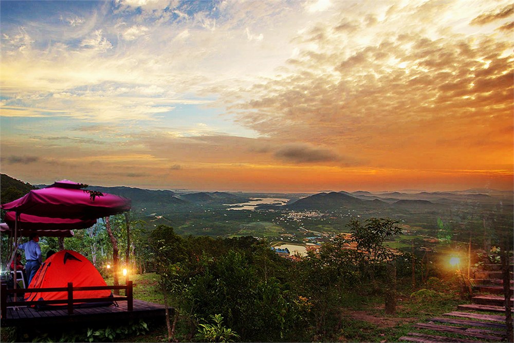 呀诺达热带雨林露营