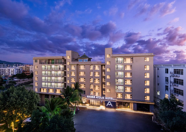 三亚湾凤凰路亚朵酒店