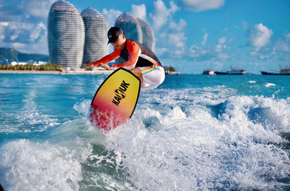 山海为证，三亚是专业户外玩家的极限画布